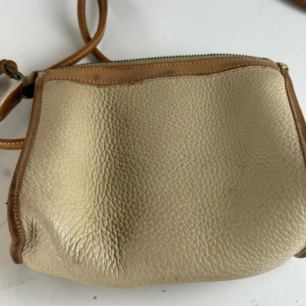 Vintage Dooney & Bourke Off White Tan AWL Leather Crossbody Bag Duck Fob